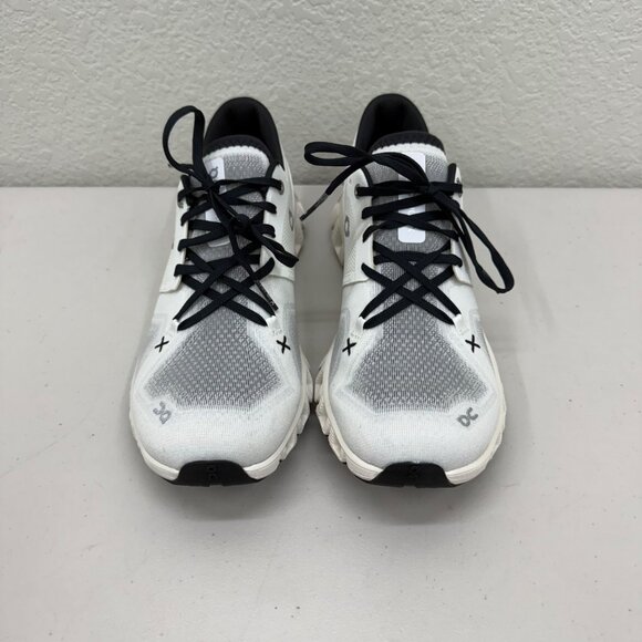 On Cloud X 4 White Road Running Athletic Sneakers Shoes 60.98697 Womens sz 10.5 - Picture 2 of 9